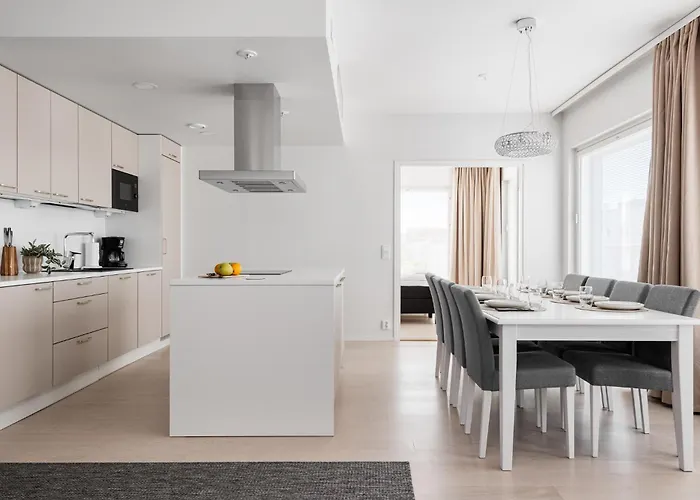 Borg Katarina - Riverside View